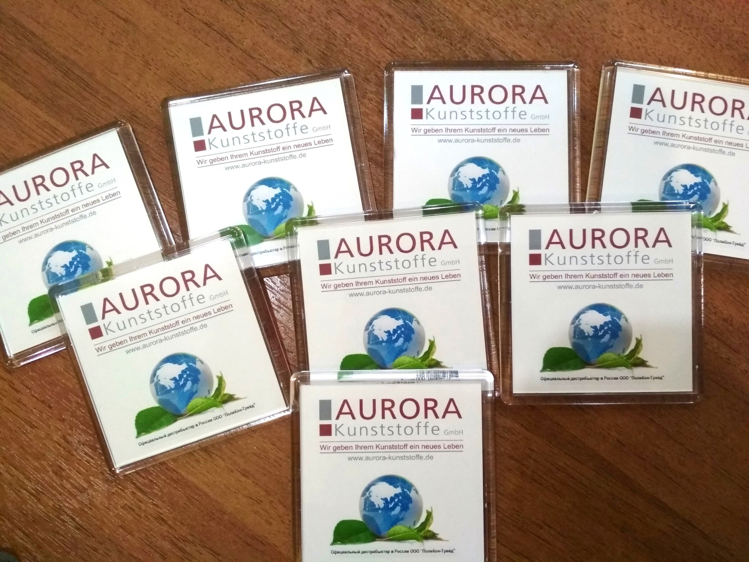 Кружки и акриловые магниты для компании ПолиКон-Трейд (Aurora Kunststoffe GmbH)