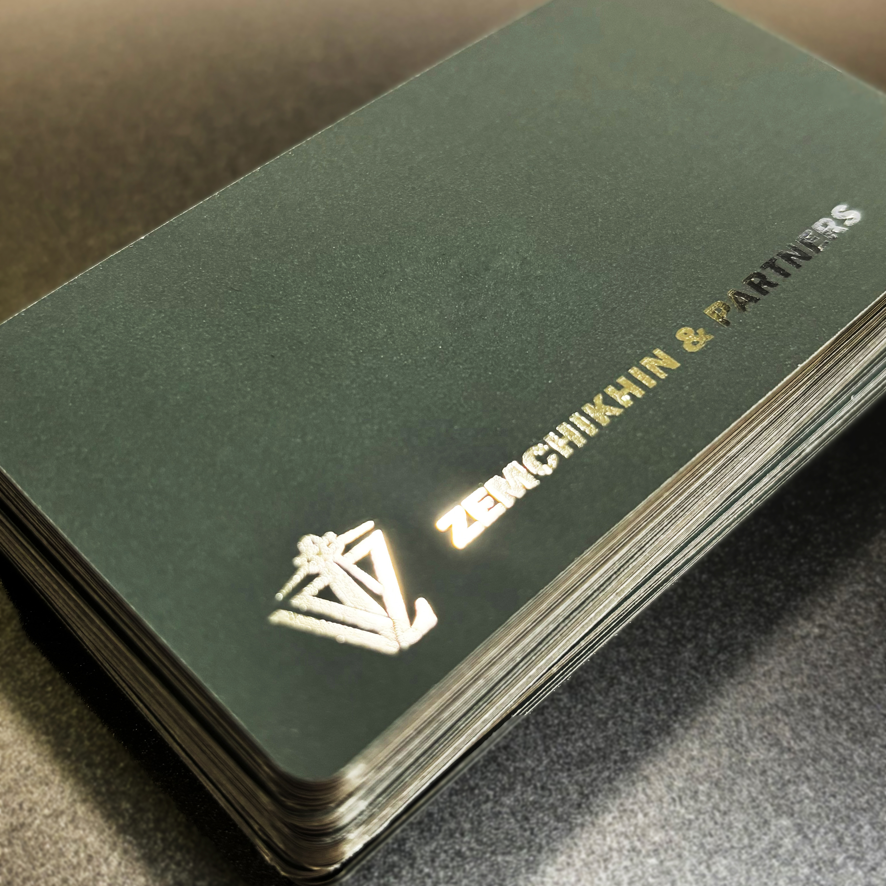 Визитки для адвокатскоого бюро Земчихин и партнеры