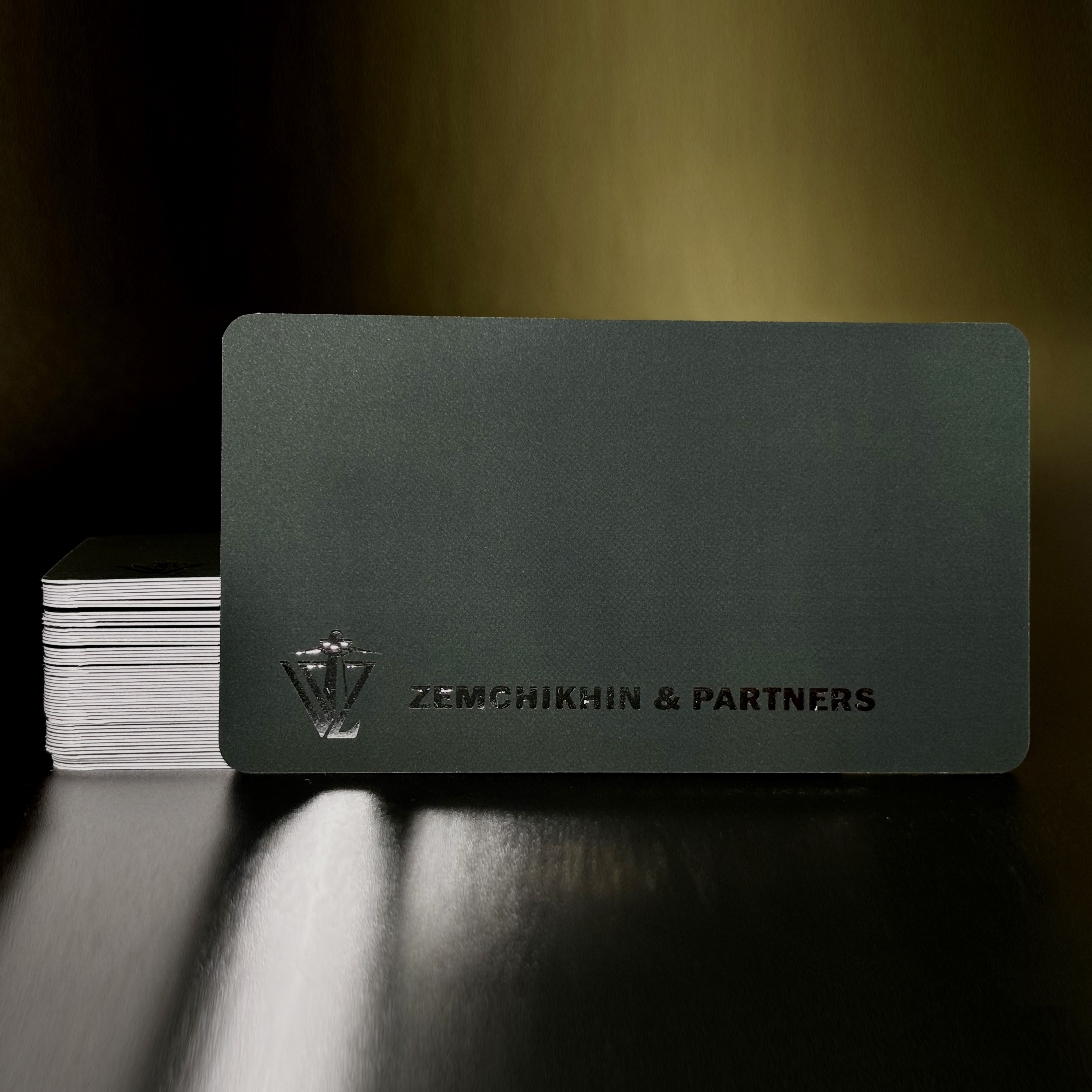 Визитки для адвокатскоого бюро Земчихин и партнеры