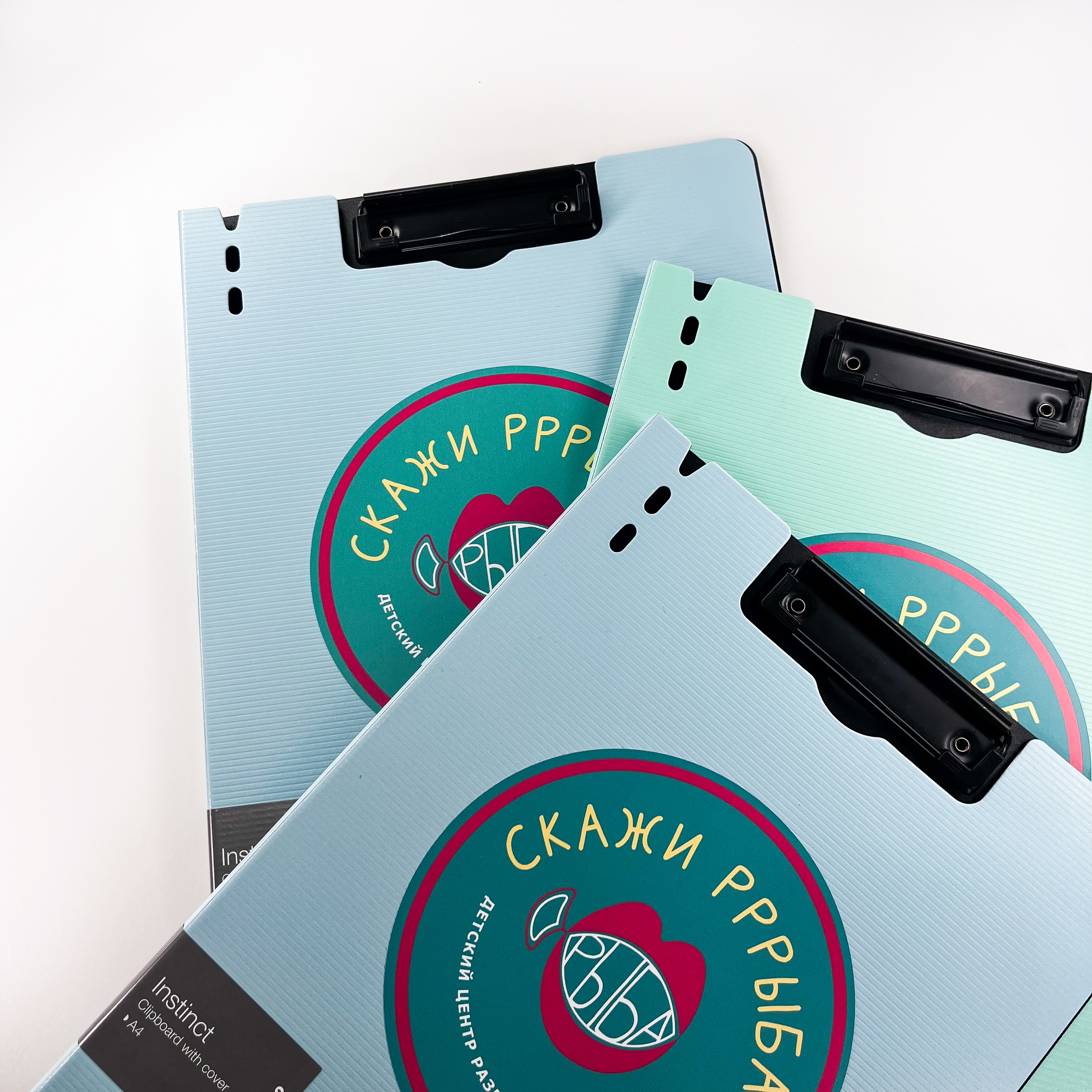 Наклейка на папки-планшеты для центра Скажи Рррыба