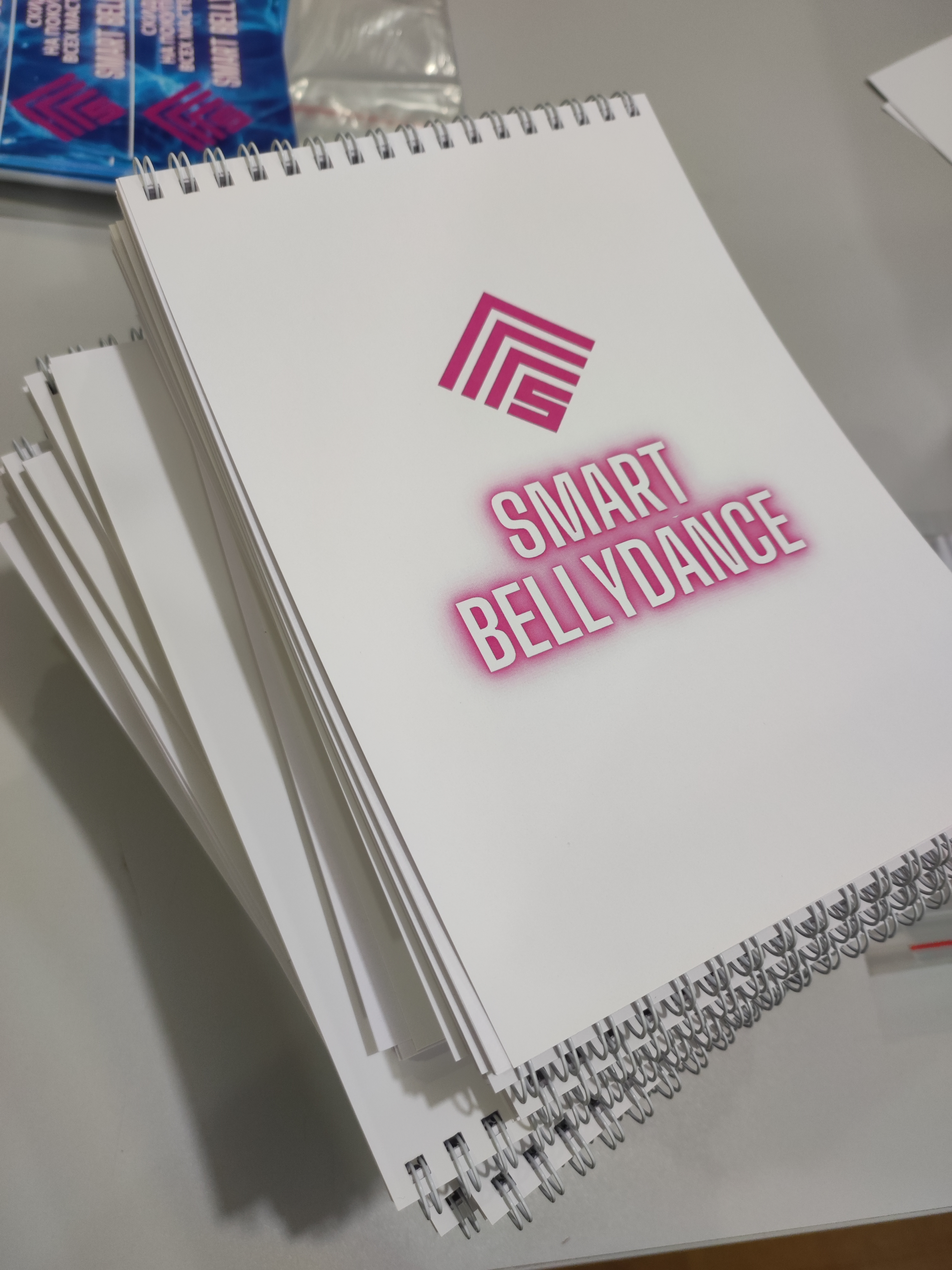 Блокноты, ручки, сертификаты и благодарственные письма для проекта SMART BELLYDANCE 2.0 Блокноты, ручки, сертификаты и благодарственные письма для проекта SMART BELLYDANCE 2.0