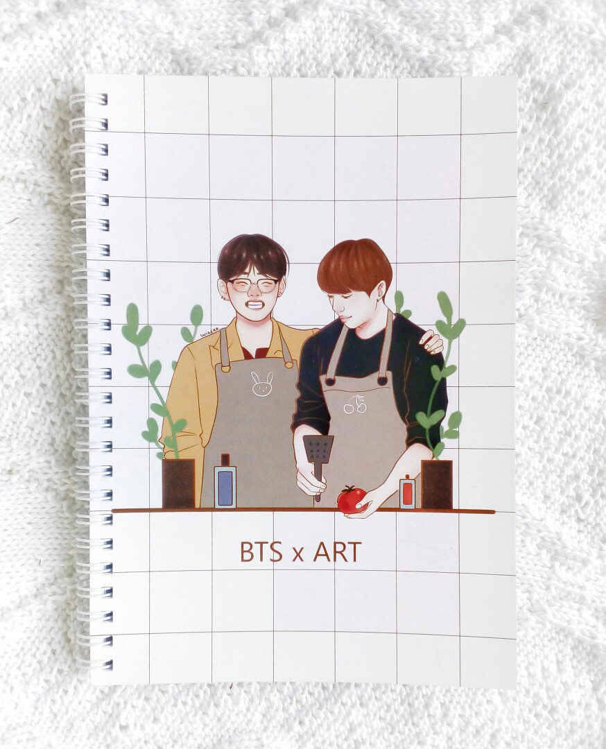 Открытки, значки и скетчбуки для художника Анастасии Виззрд