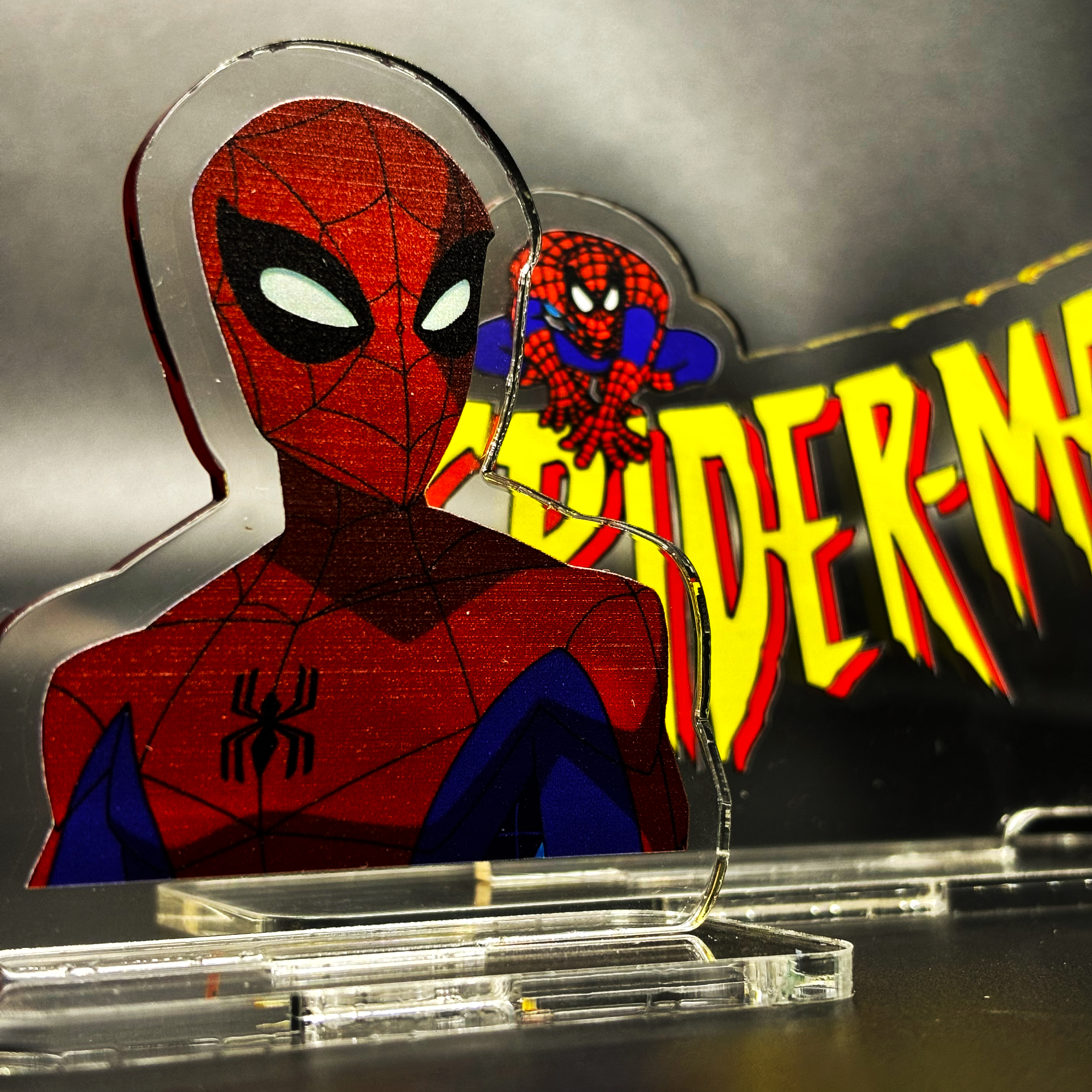 Акриловые фигурки с мульт-персонажами