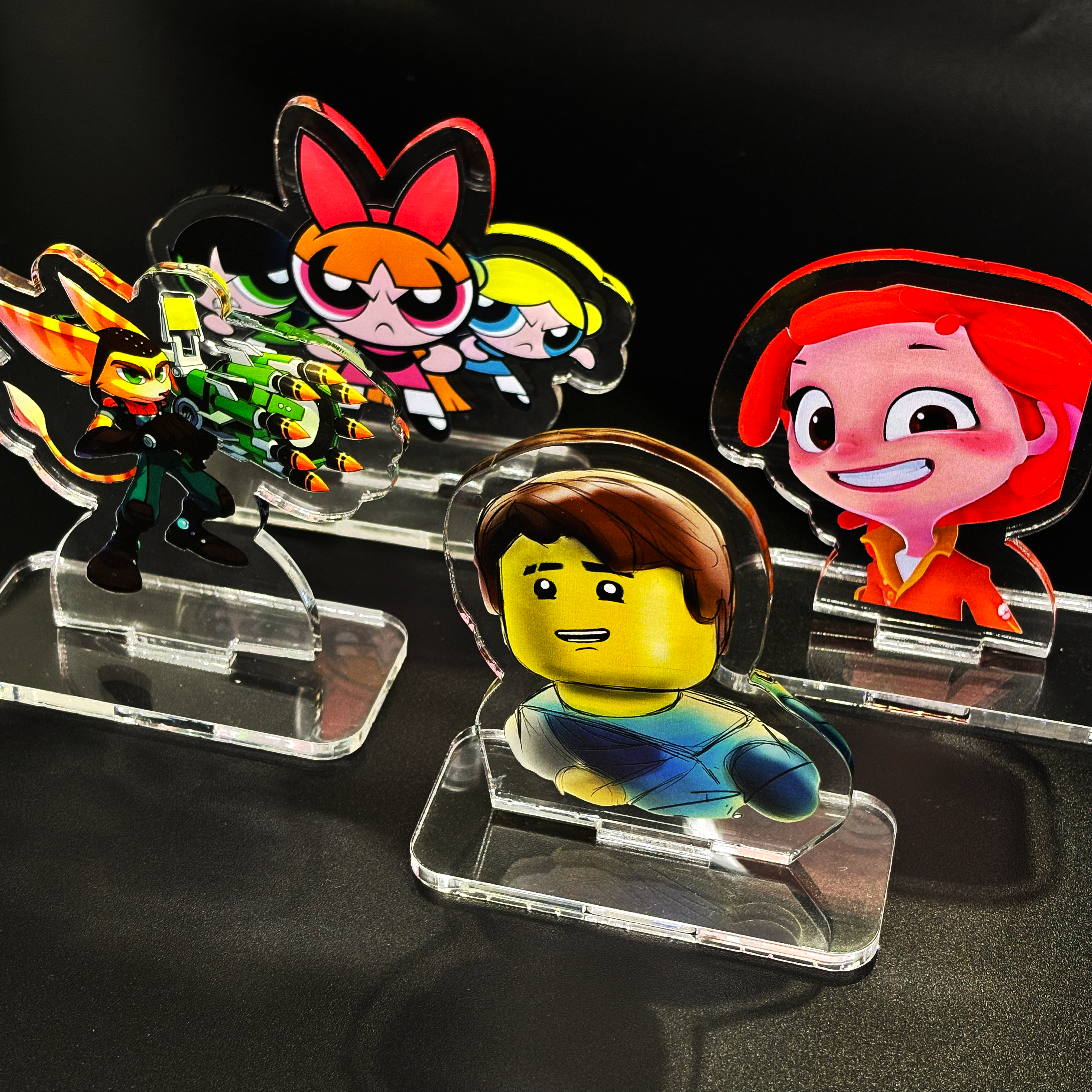 Акриловые фигурки с мульт-персонажами