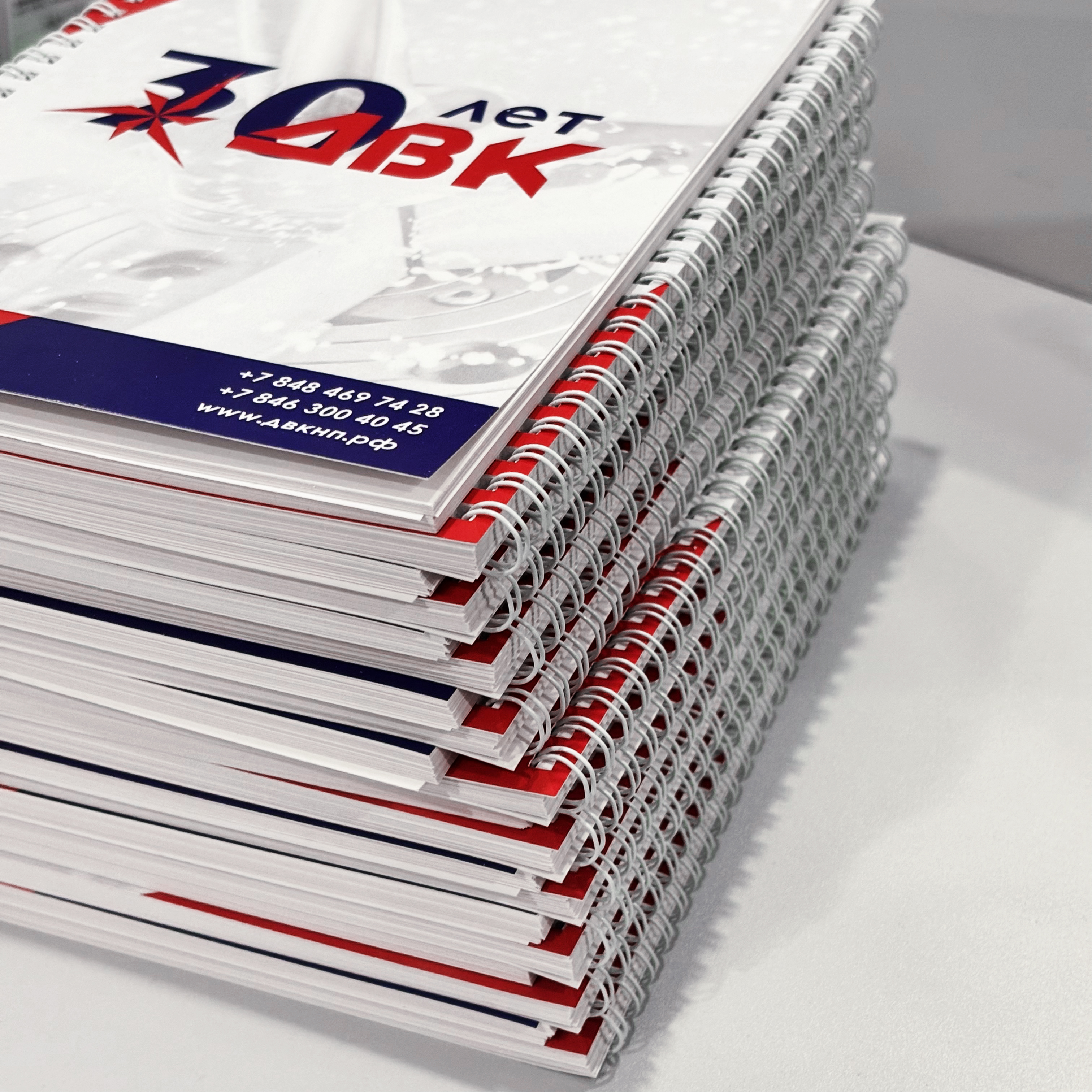 Блокноты, ручки, кружки, календари для компании ДВК