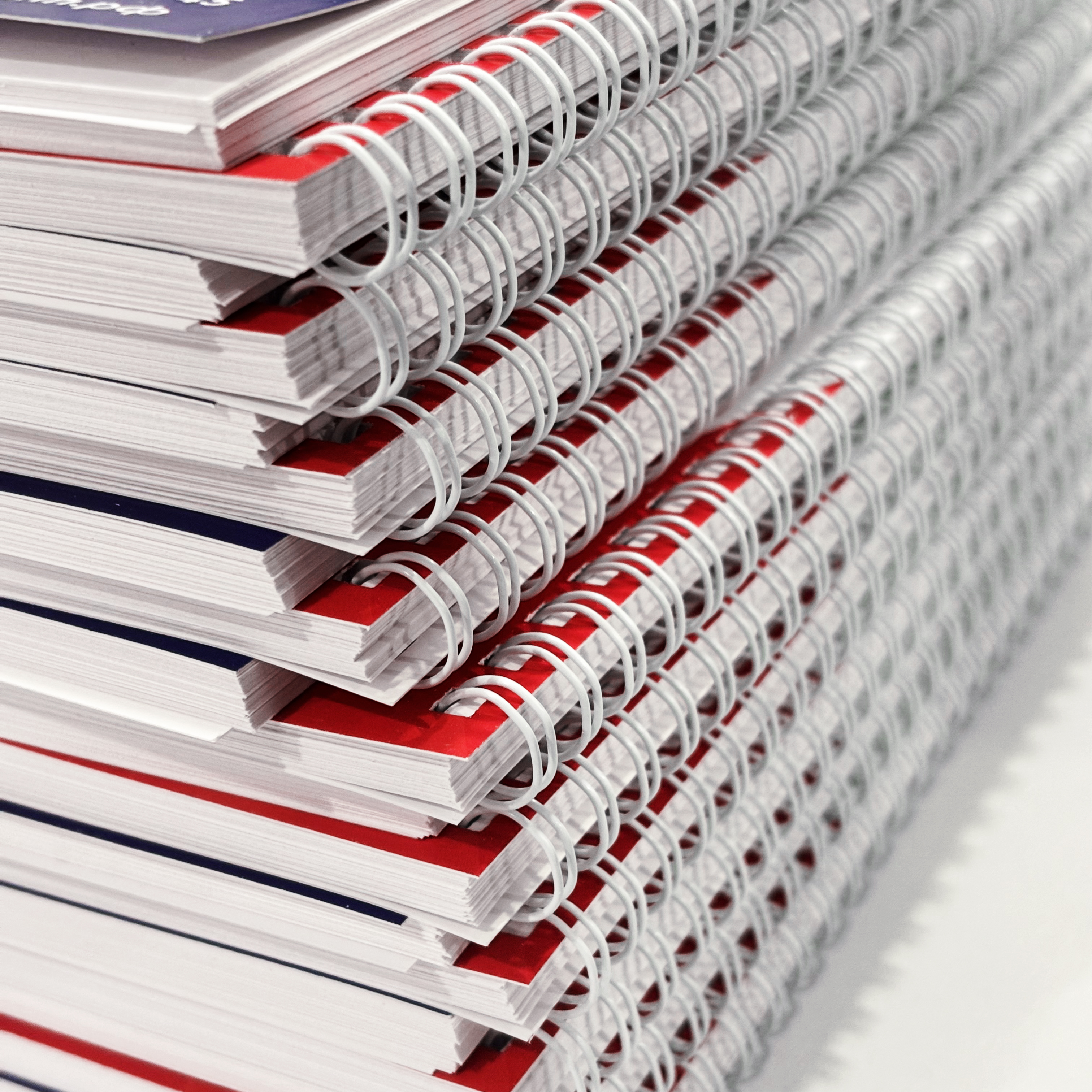 Блокноты, ручки, кружки, календари для компании ДВК