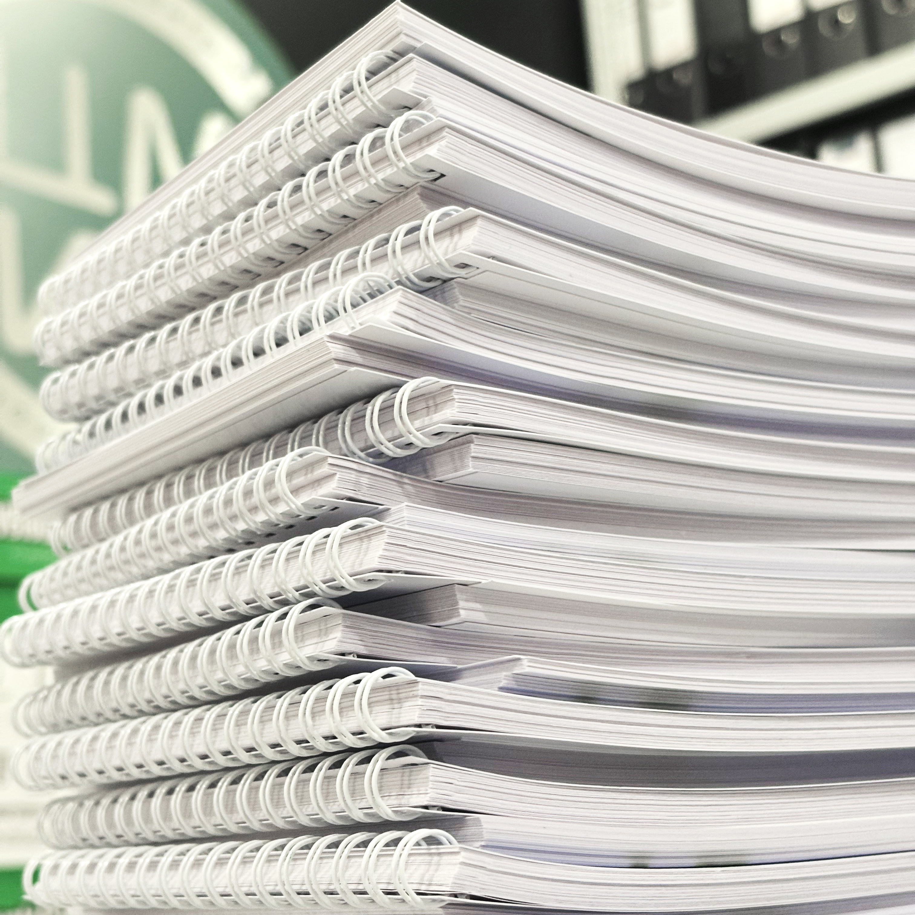 Шоколад, ручка и блокнот для компании ЭкоТех