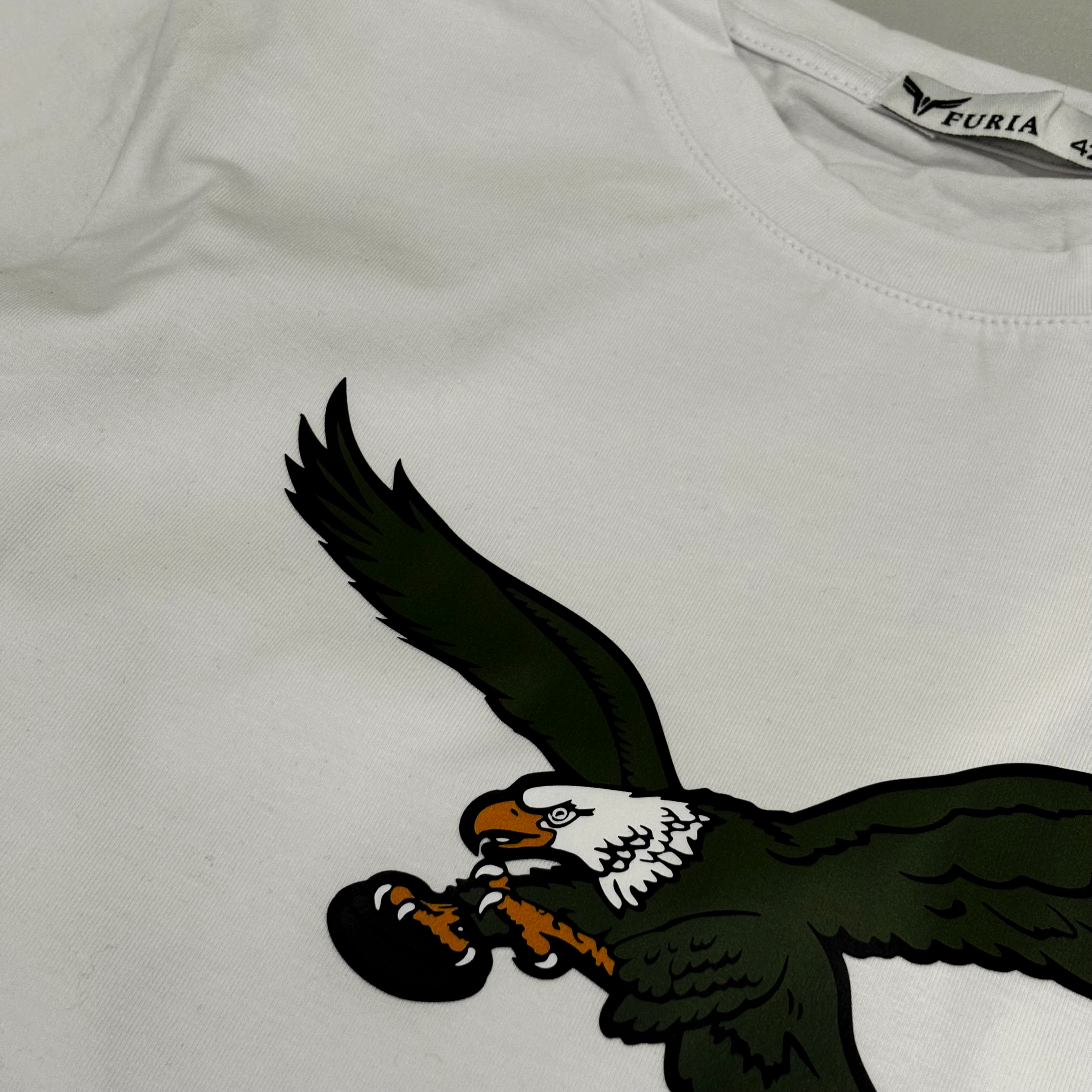 Футболки с печатью орлов