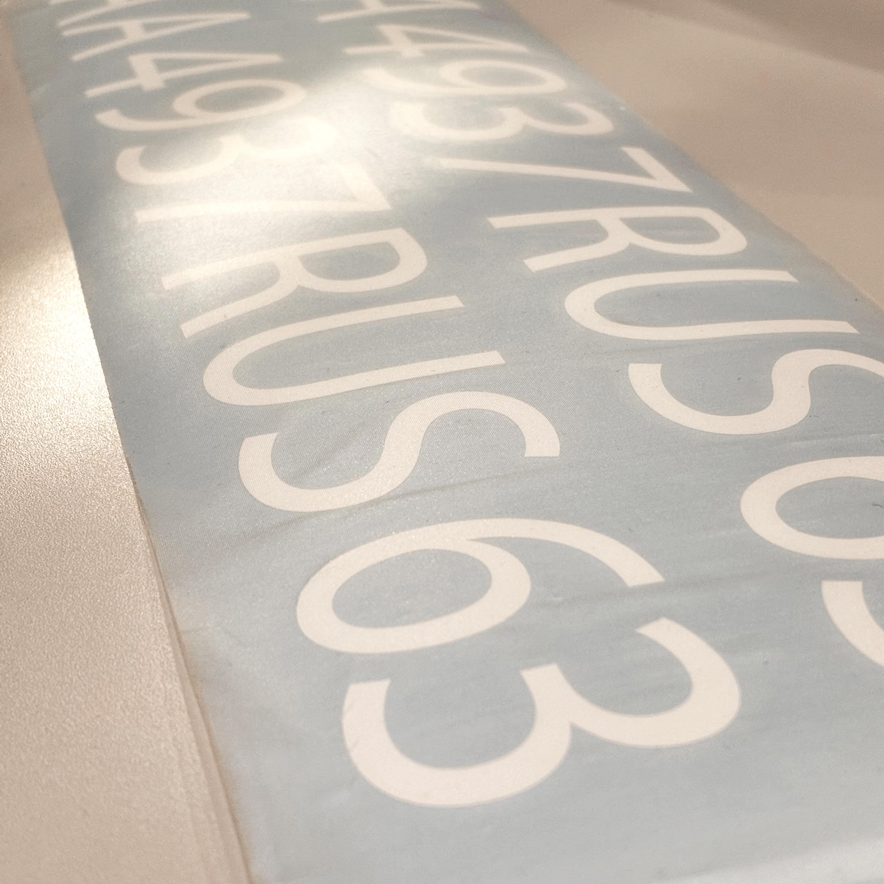 Наклейка - аппликация на лодку