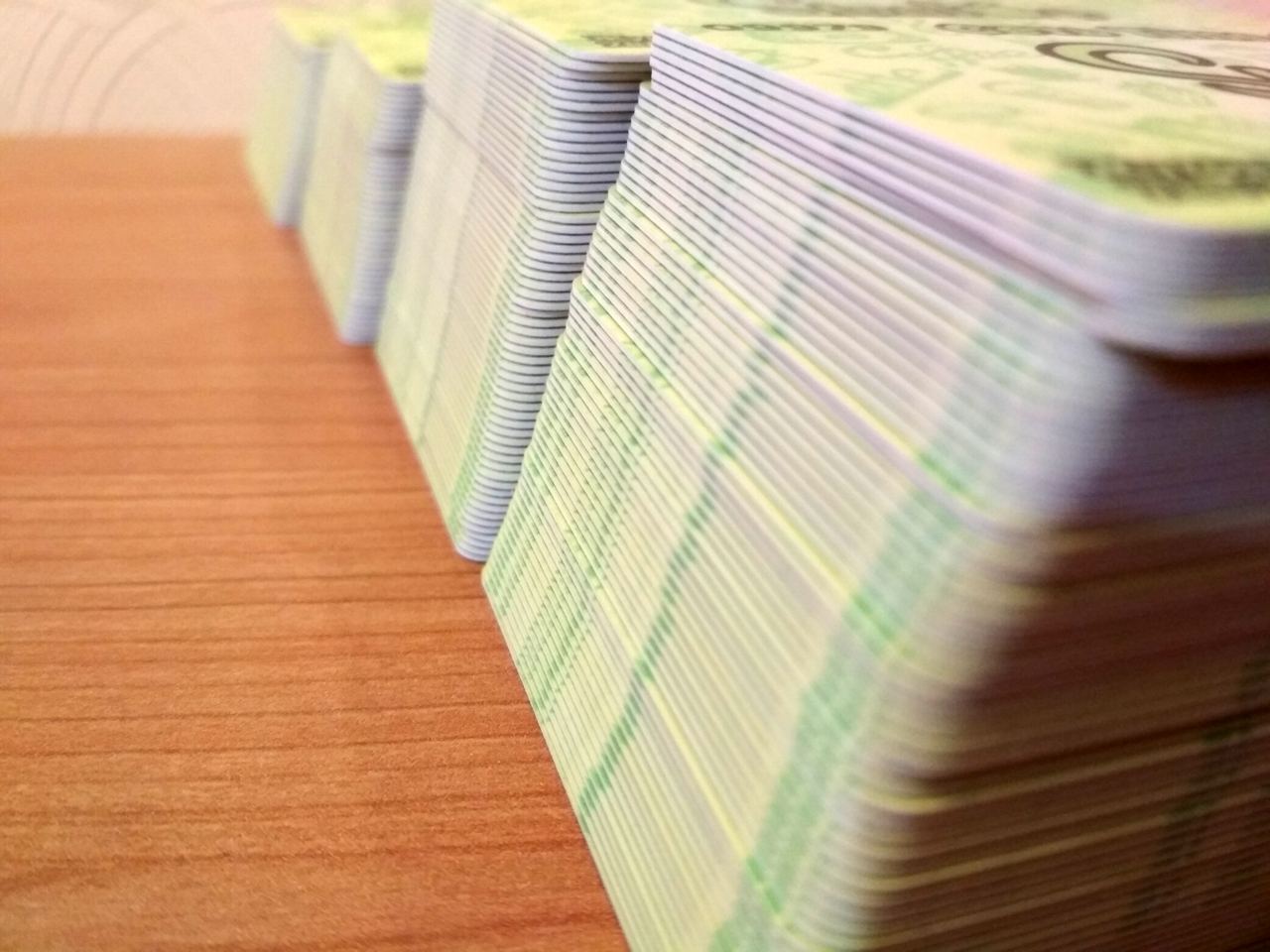 Карты пластиковые для сети тайм-кафе Спелое место