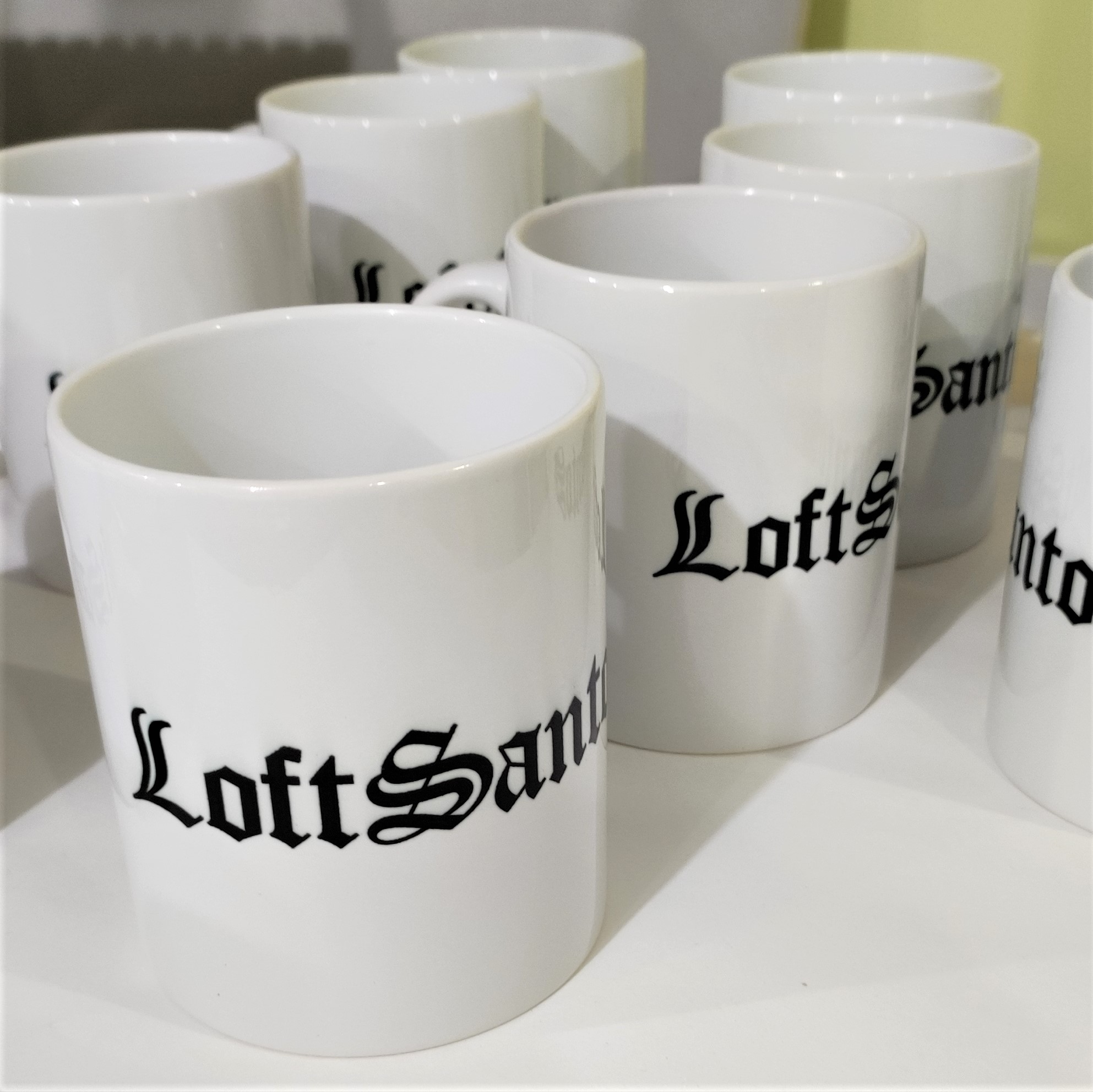 Кружки, визитки, листовки, таблички для LoftSantos