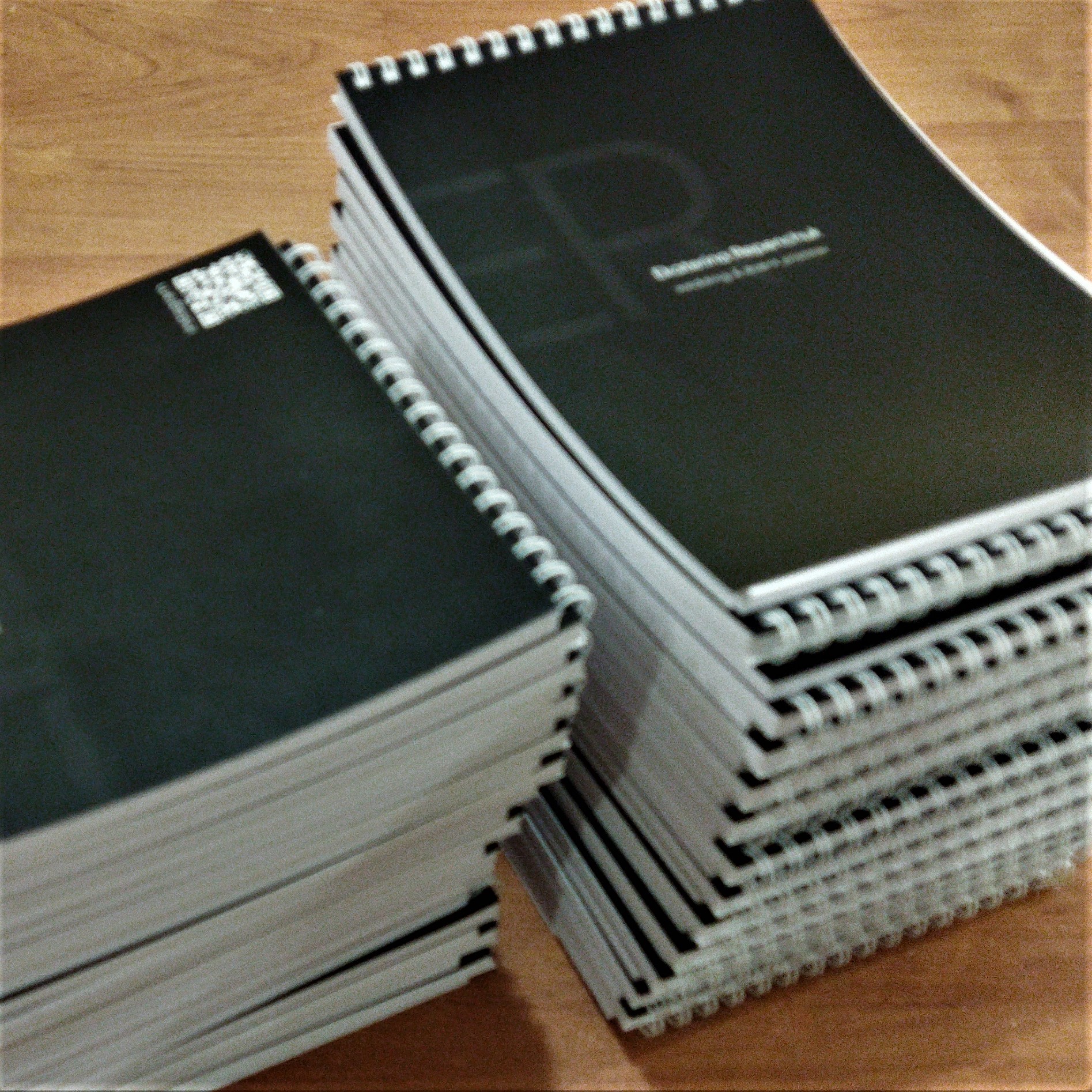 Блокноты и ручки для свадебного агенства